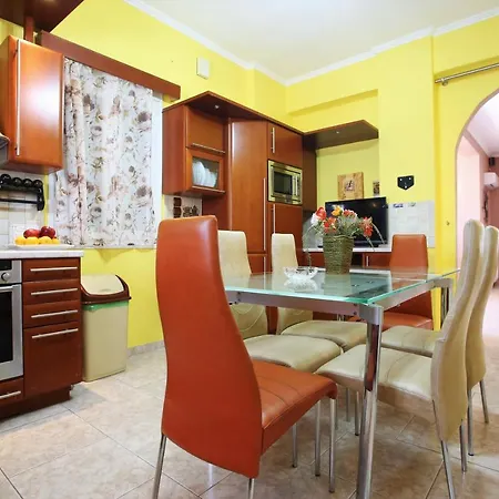 Aparthotel Alice Maisonette & 4*