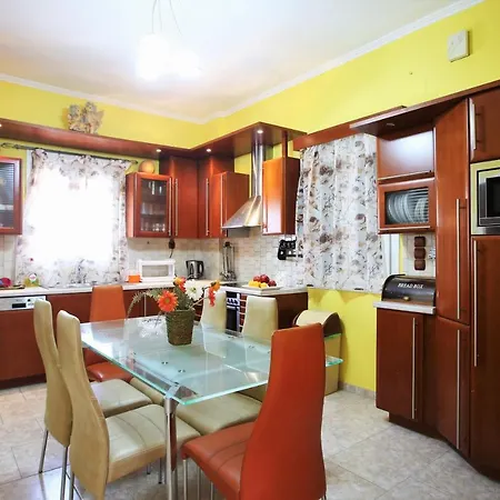 Alice Maisonette & 4*