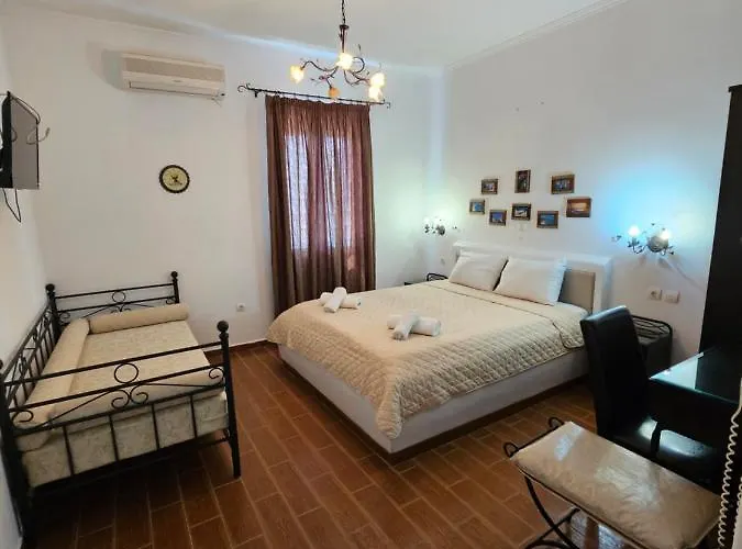 Alice Maisonette & Aparthotel Adamantas (Milos)