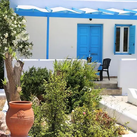 Alice Maisonette & Adamantas (Milos)