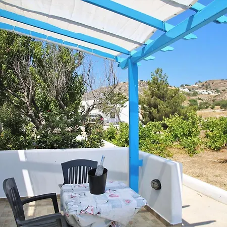 Alice Maisonette & Adamantas (Milos)