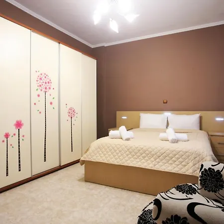 Apartahotel Alice Maisonette &