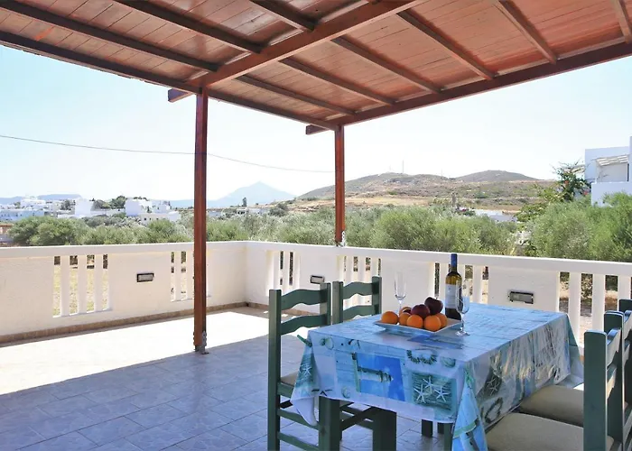 Alice Maisonette & Adamantas (Milos)