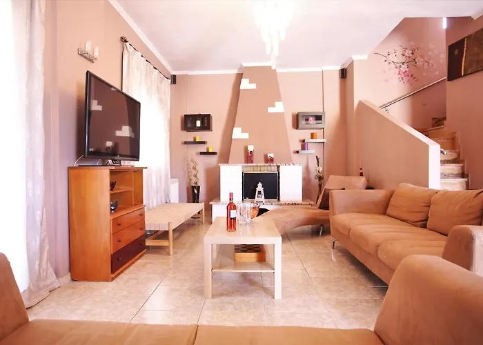 Alice Maisonette & Aparthotel 4*